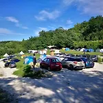 Glamp-inn