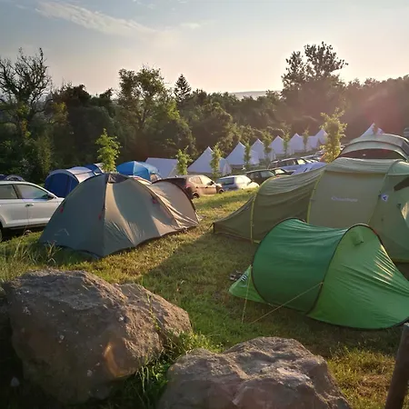 Kamp alanı Glamp-inn *