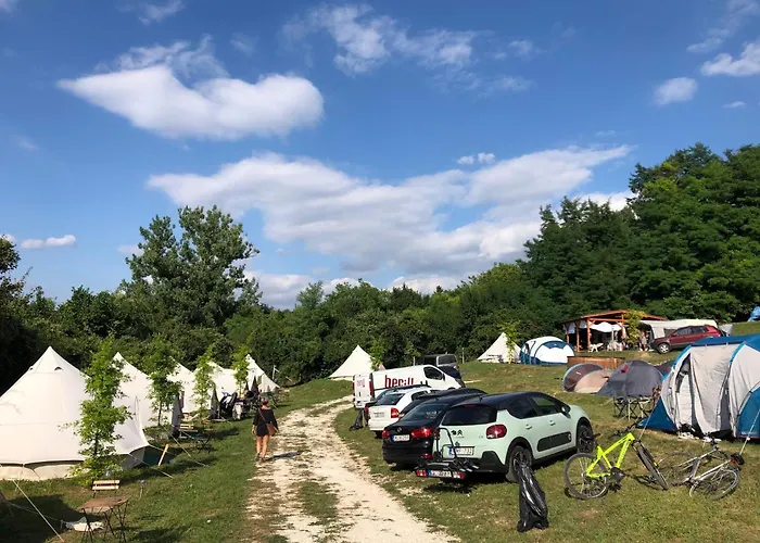 Κάμπινγκ Glamp-inn *